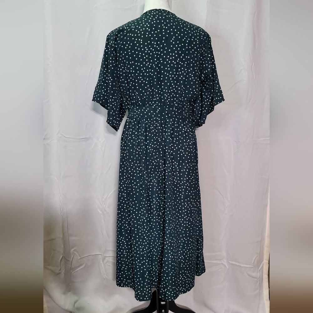 Eleter Women's NWOT Green Polka Dot Tie-Front Short Sleeve Midi Dress Sz Medium - Picture 12 of 13